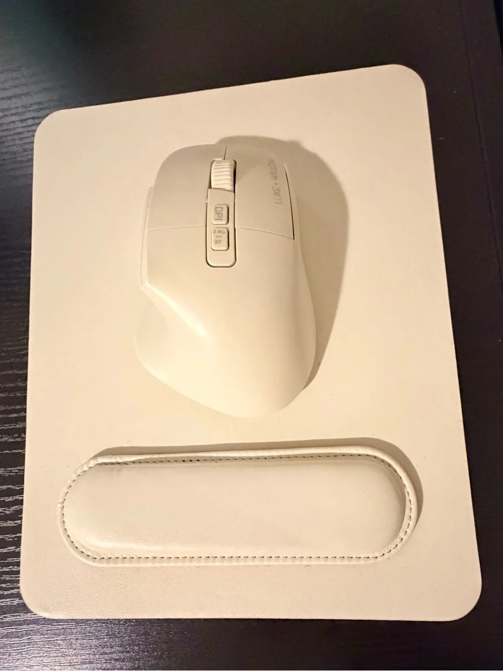 Wireless Ergonomic Keyboard and Mouse Set in Cream